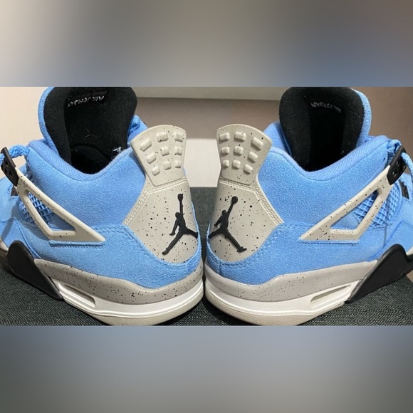 Jordan 4s - Picture 4 of 6